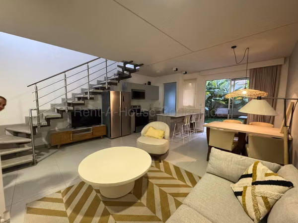 Venta de Casa moderna en Montes de Oca, San Rafael