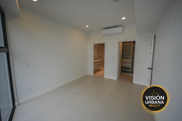 Apartamento de 3 Habitaciones en Torre Parkwood Nunciatura