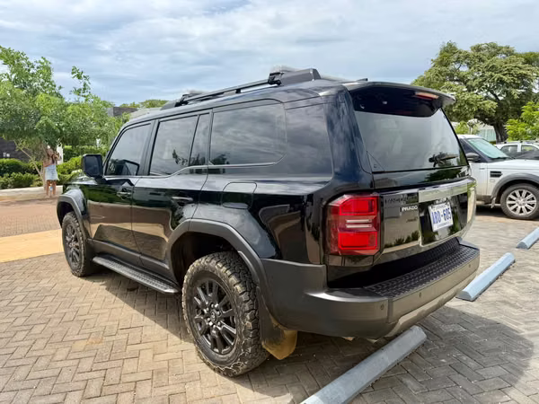 Se vende Toyota Land Cruiser Prado TXL 2025