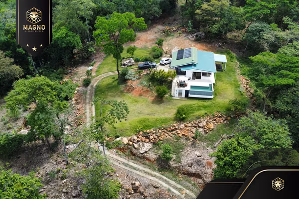 Venta De Propiedad y Casa en Desamparados, San Mateo, Alajuela.