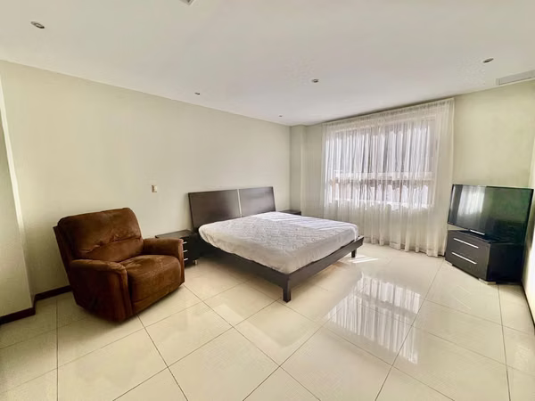 ESCAZU! AMPLIO APARTAMENTO AMOBLADO DE 2 HAB / 2 BAÑOS/2PARQUEOS