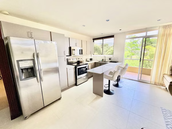 ESCAZU! AMPLIO APARTAMENTO AMOBLADO RENOVADO DE 2 HAB / 2 BAÑOS/2PARQUEOS
