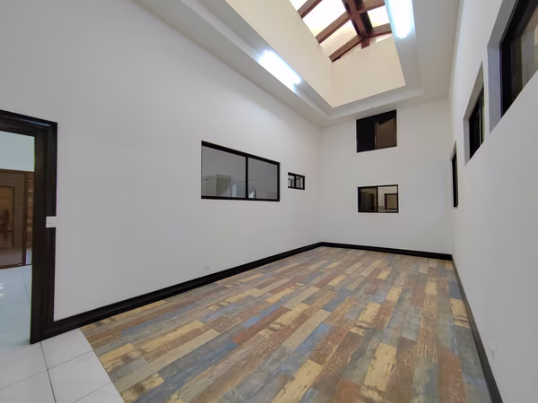 RENT DETACHED HOUSE OF ONE FLOOR IN ROHRMOSER NUNCIATURA - 490M2