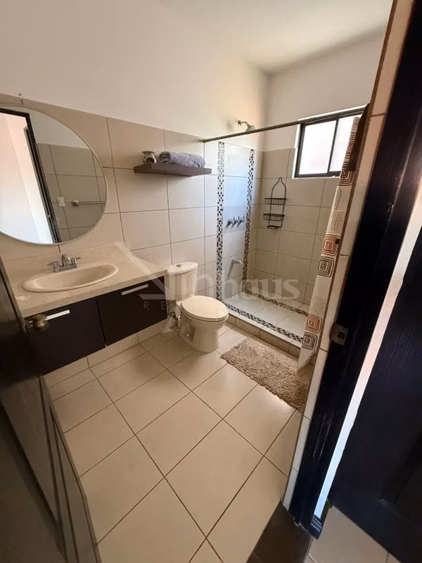 id 43127 Apartamento amoblado en venta en condominio en La Unión