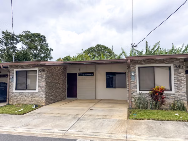 ONE-STORY HOUSE FOR RENT IN GUAYABOS DE CURRIDABAT