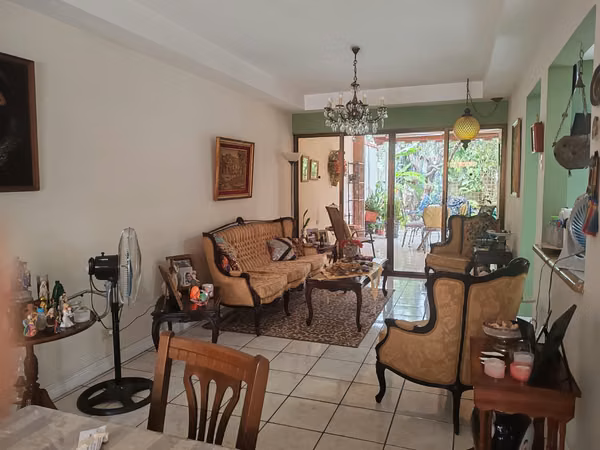 CASA ACOGEDORA UNA PLANTA 3  dorm. Rohrmoser