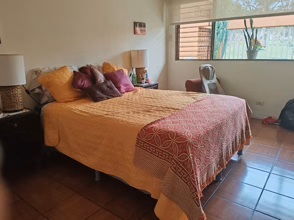 CASA ACOGEDORA UNA PLANTA 3  dorm. Rohrmoser