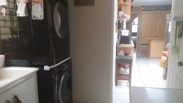 CASA ACOGEDORA UNA PLANTA 3  dorm. Rohrmoser