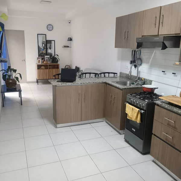 Casa en condominio, 3 dormitorios 2 parqueos, Ciruelas, La Guacima, Alajuela