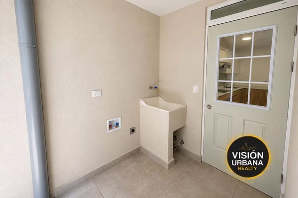 Casa de 3 Habitaciones en Condominio La Vita