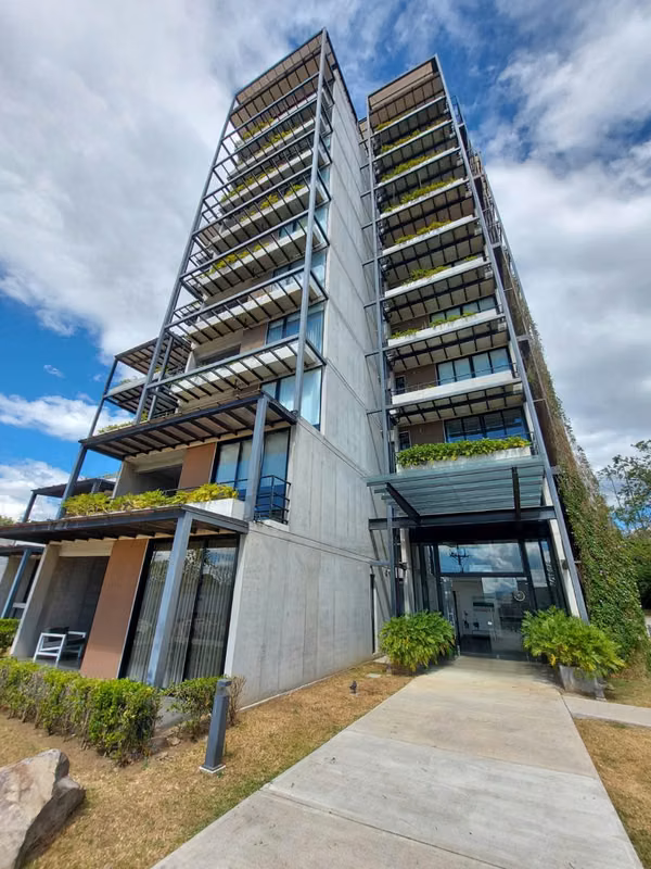 Se vende apartamento para inversión en el Coyol de Alajuela. Zona Franca.