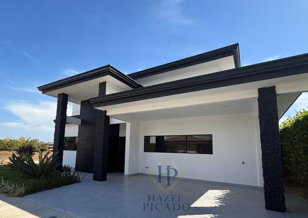 CASA DE LUJO EN VENTA Condominio Parque El Encino, Liberia, Guanacaste