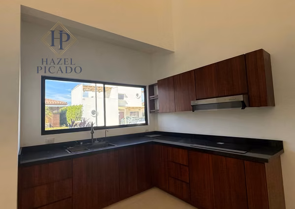 CASA DE LUJO EN VENTA Condominio Parque El Encino, Liberia, Guanacaste