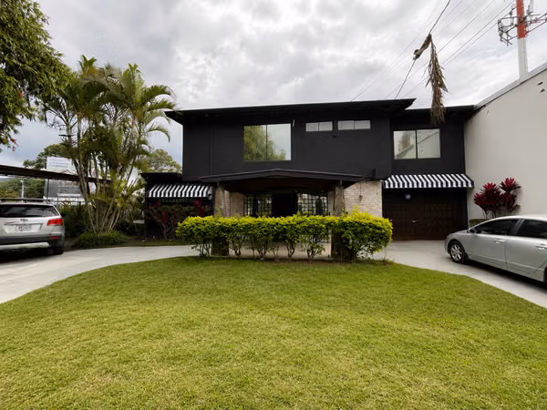  House for Rent for Office Use in Sabana Oeste – Strategic Location