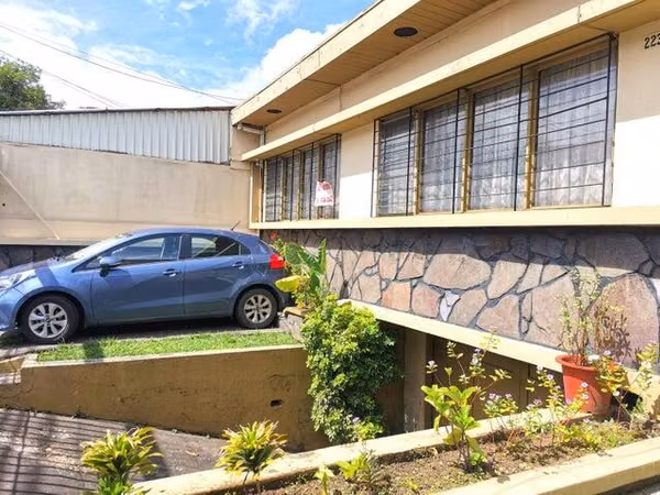 Venta de Casa Comercial en Merced, San José.