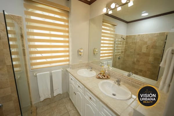 Apartamento Amueblado de 2 Habitaciones en Los Sueños, Herradura