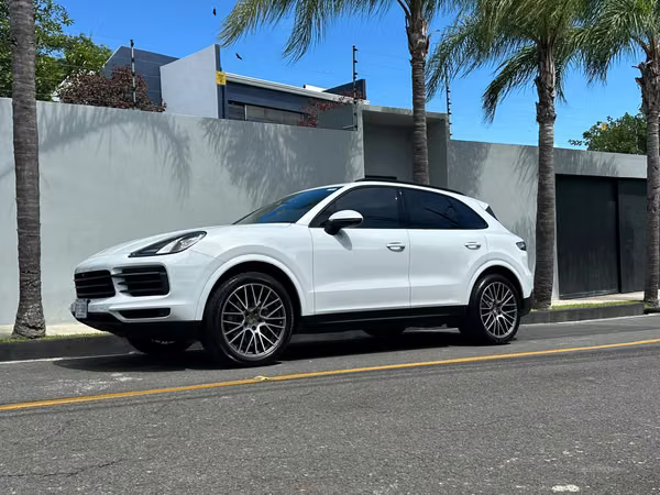 PORSCHE CAYENNE PLATINUM EDITION
