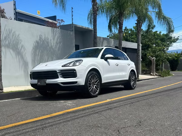 PORSCHE CAYENNE PLATINUM EDITION