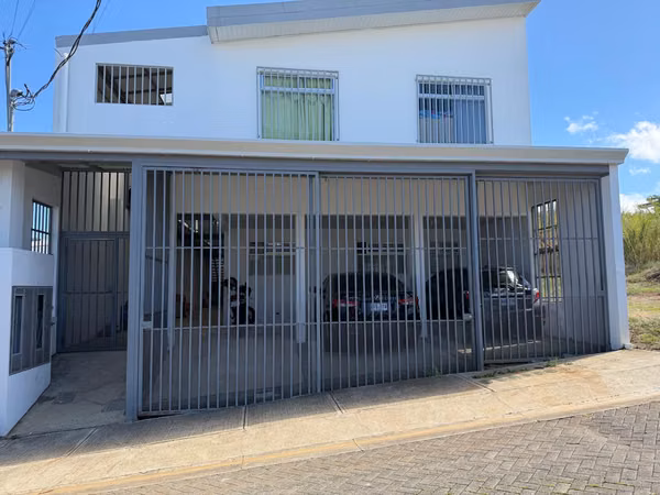 Apartment for rent in María Auxiliadora, 700 meters from the National University