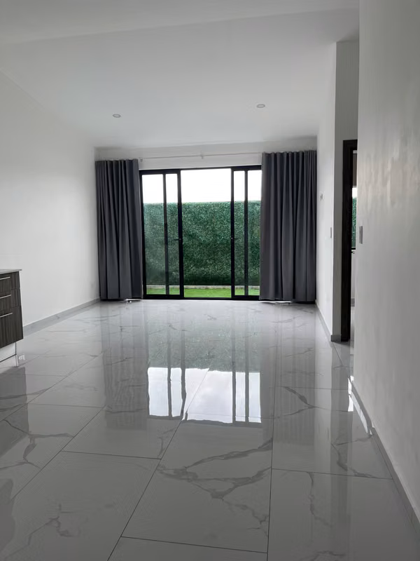 Casa de una planta en La Guácima | Alquiler con opción a compra