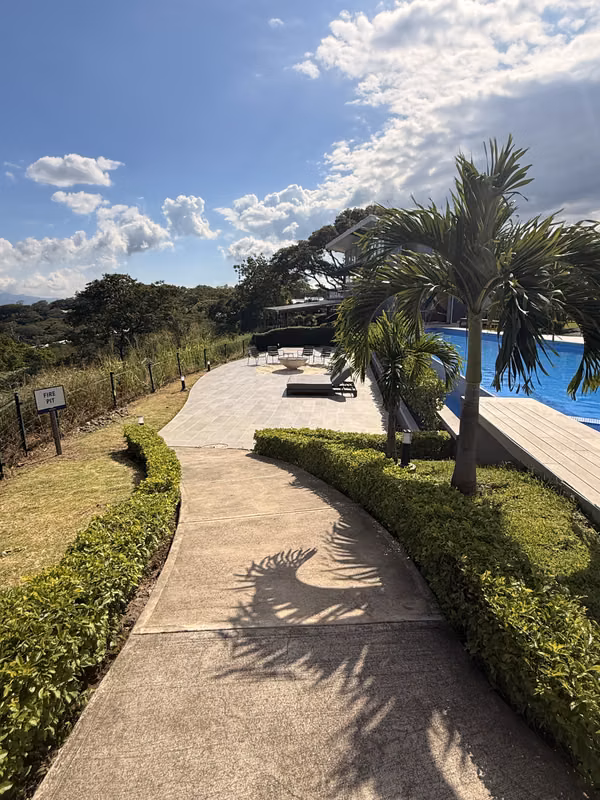 Se Alquila Hermosa casa con patio propio en Condominio cerca del Coyol