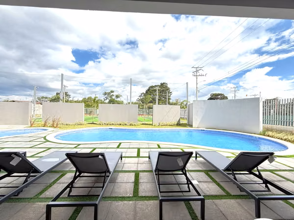 Beautiful new house in Condominio in Santo Domingo Heredia