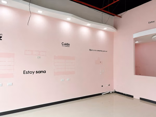 LOCAL COMERCIAL EN ALQUILER – MALL ZONA CENTRO