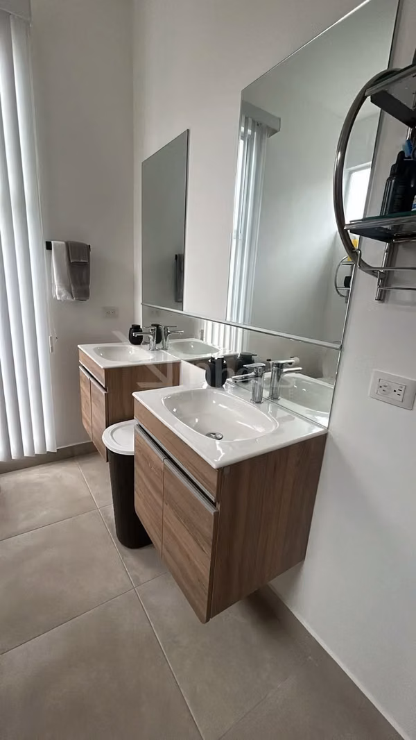 id 43158 Venta de casa en condominio - Curridabat