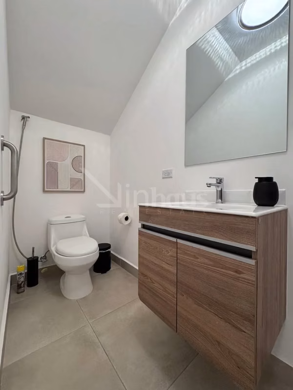 id 43158 Venta de casa en condominio - Curridabat