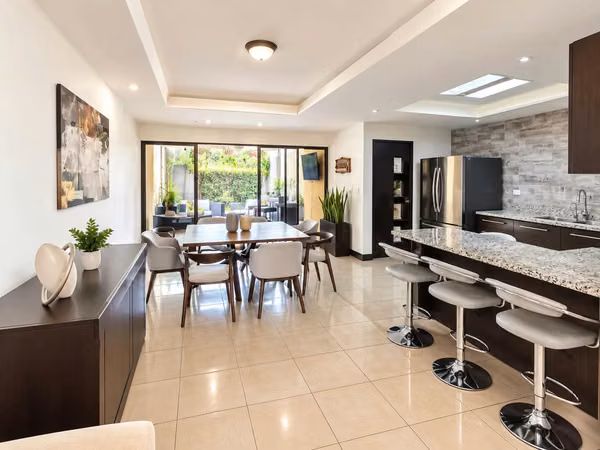Beautiful House for Sale in Santa Ana Hills Gated Community – House in an Excellent Location