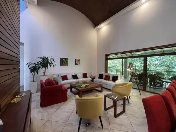 CASA AMUEBLADA EN ALQUILER LOMAS DEL VALLE SANTA ANA 2 HAB CÓD JV374