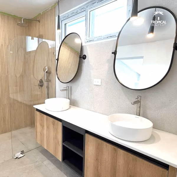 Casa Independiente Remodelada en Venta | Sabana Oeste, San José