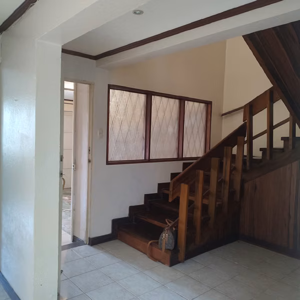 Alquiler amplia casa para oficinas en Barrio Dent / Excelente ubicación