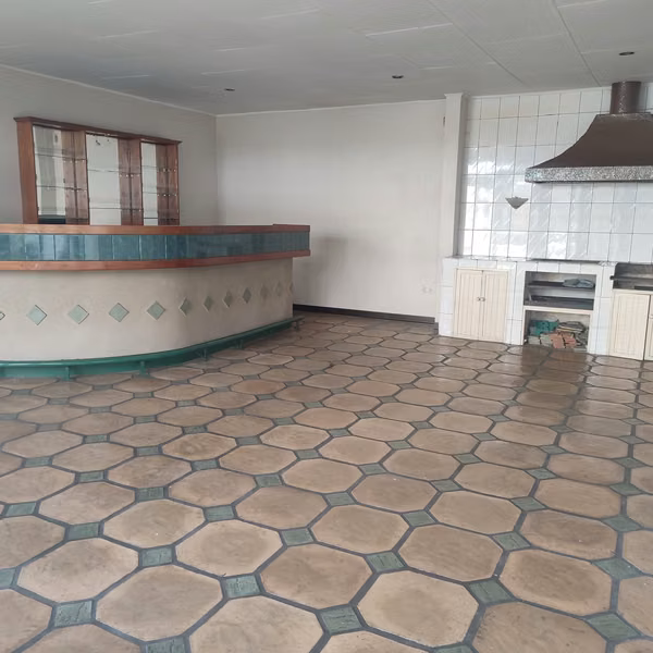 Alquiler amplia casa para oficinas en Barrio Dent / Excelente ubicación