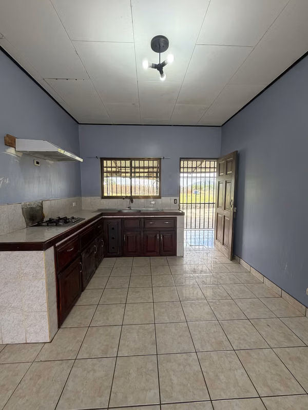 Oportunidad comercial en Santa Cruz: 680 m², detrás del Campo Ferial