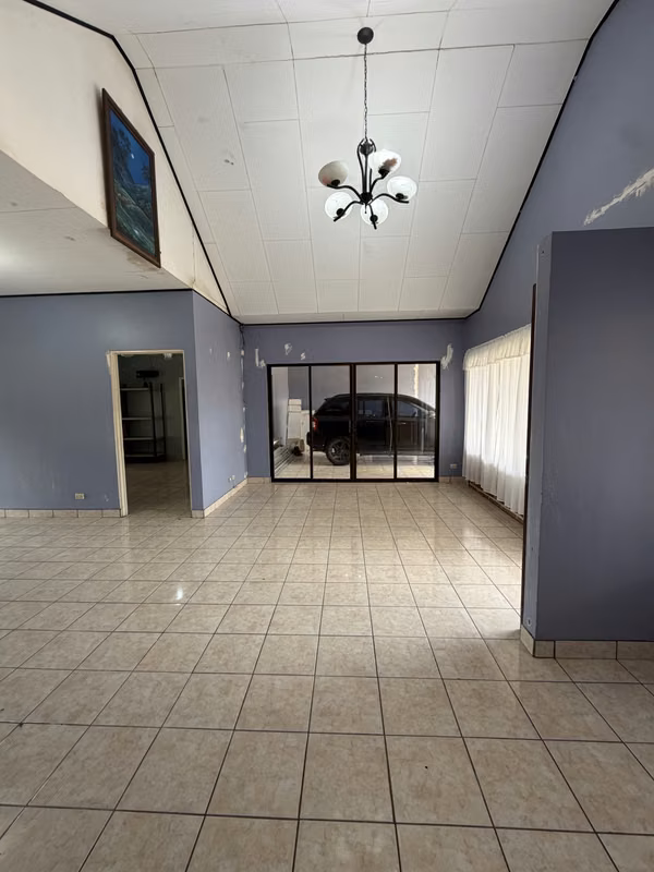 Oportunidad comercial en Santa Cruz: 680 m², detrás del Campo Ferial