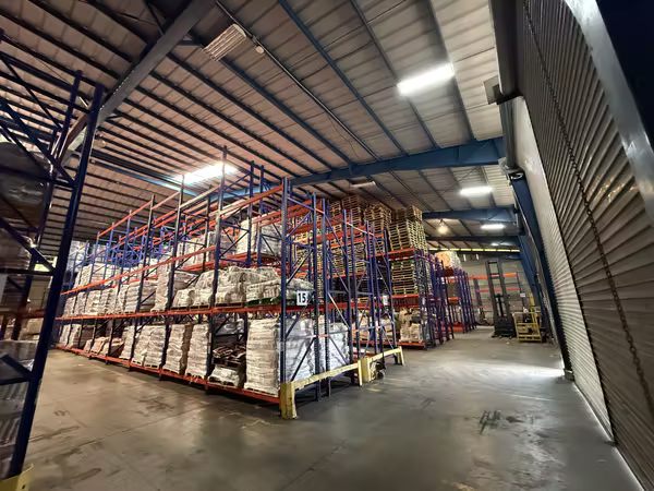 SE VENDE BODEGA, NAVE INDUSTRIAL Y AMPLIA PROPIEDAD EN HEREDIA 18.035 m2 de terreno y 3.880 m2 de nave