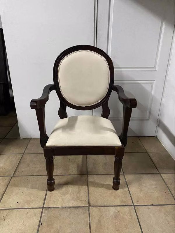 Silla Butaca Antigua En Madera De Cedro