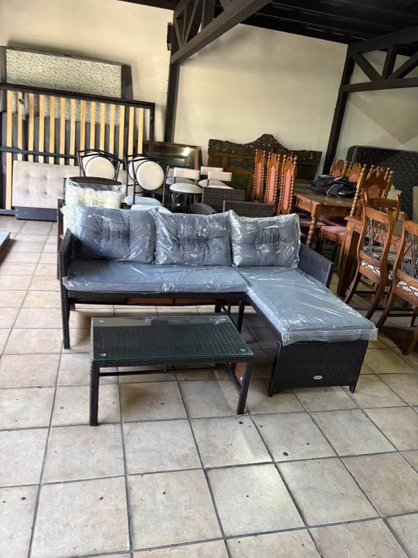 NEW American Skiner Terrace Game In Artificial Ratan, TOTALLY NEW measures 180 cm Long X 60 cm Background X 120 cm Long Divan