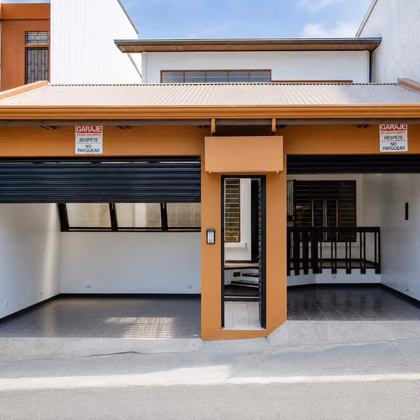 VENTA DE CASA en Cartago, cerca de los Tribunales.