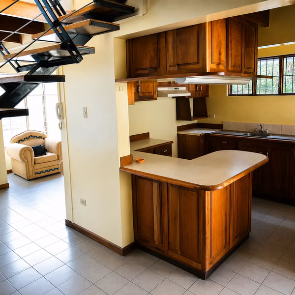 VENTA DE CASA en Cartago, cerca de los Tribunales.