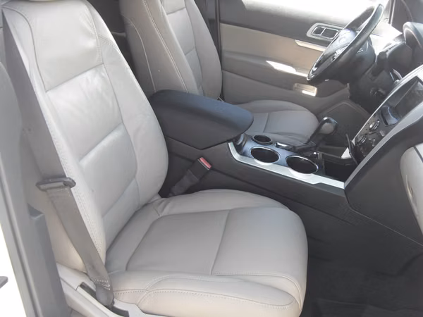 Ford Explorer 2011 XLT
