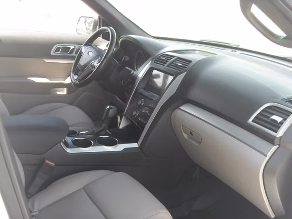 Ford Explorer 2011 XLT