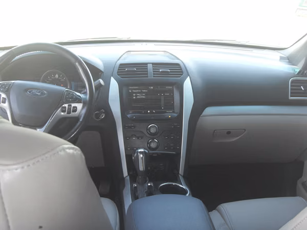 Ford Explorer 2011 XLT
