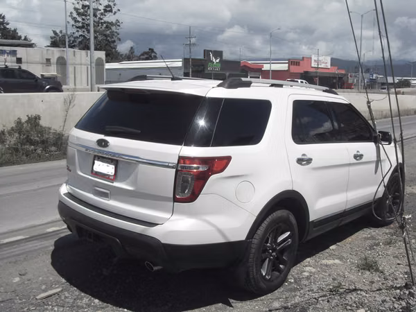 Ford Explorer 2011 XLT