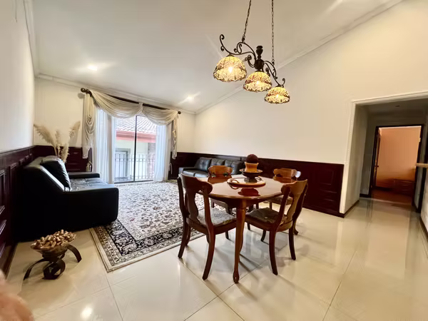 AMOBLADO O SOLO LINEA BLANCA  120M2 A PASOS DE AVENIDA ESCAZU CON MEZZANINE EN ESCAZU