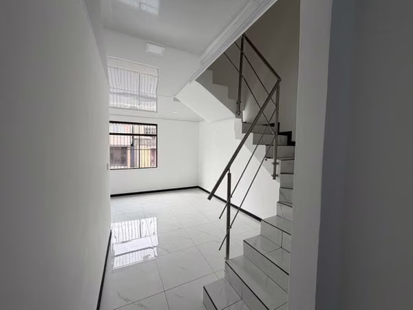 Venta a Estrenar - Uso de suelo Mixto - Tibas.