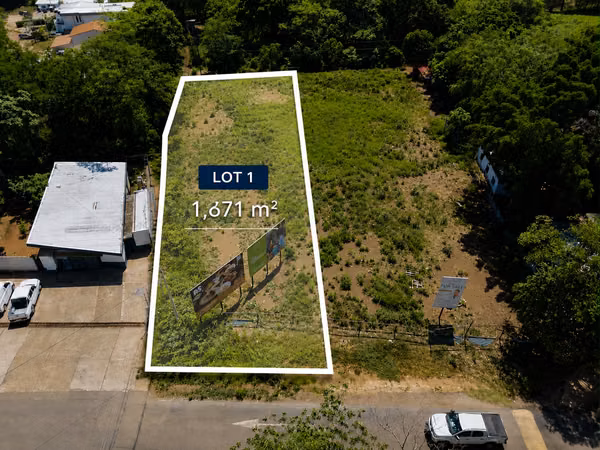 Lote Comercial con 6 Disponibilidades de Agua en Playas del Coco