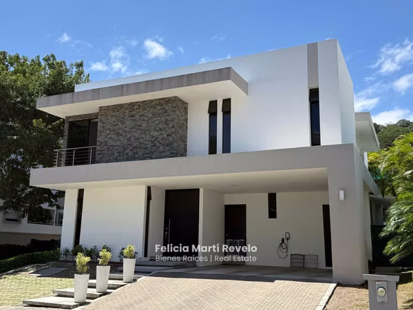 FOR SALE – Luxury Home with Premium Finishes in gated community, Pozos de Santa Ana