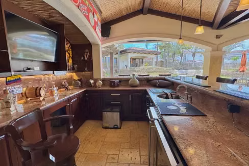 Casa tipo Colonial con Piscina en Condominio en Santo Domingo de Heredia